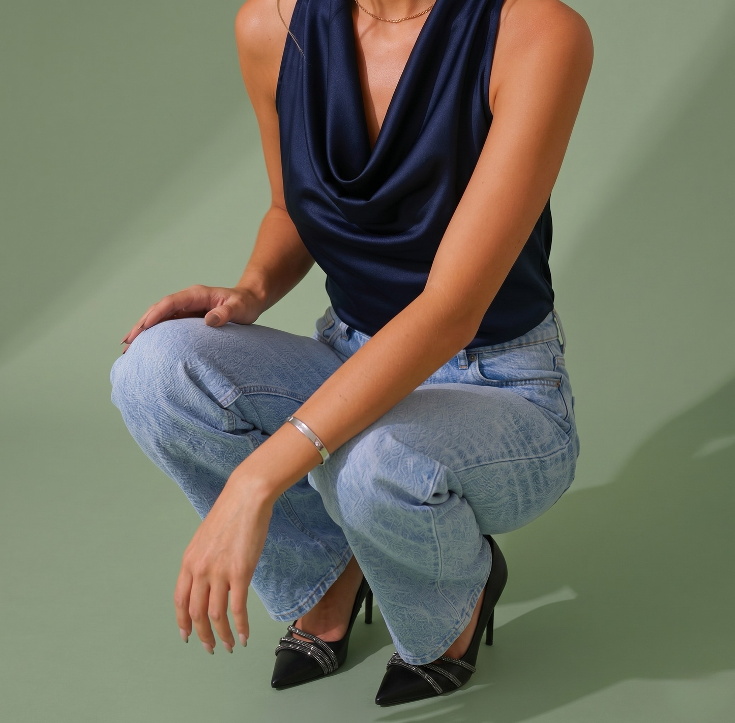 Sleeveless Halter Neck Backless Top