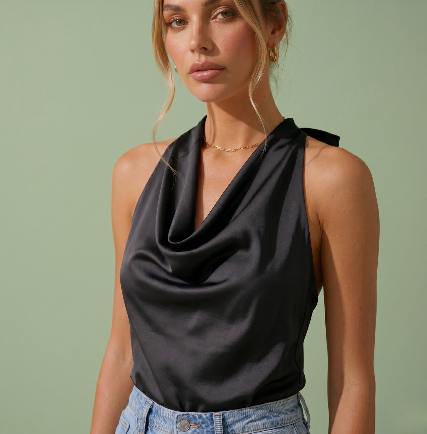 Sleeveless Halter Neck Backless Top