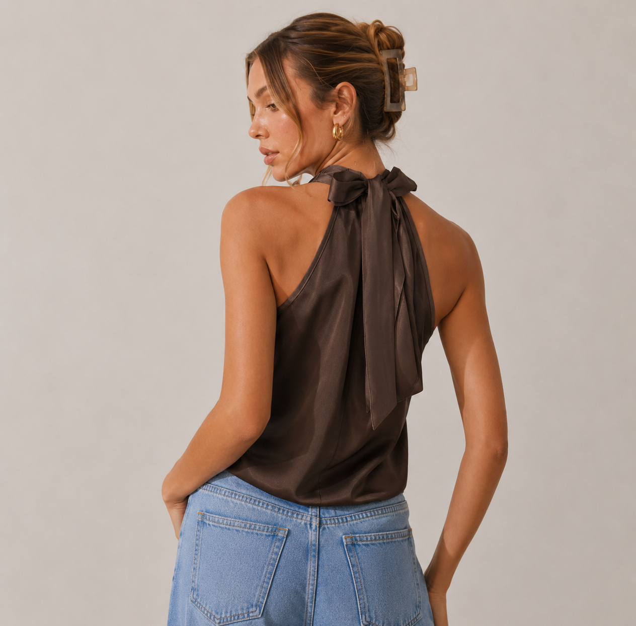 Sleeveless Halter Neck Backless Top